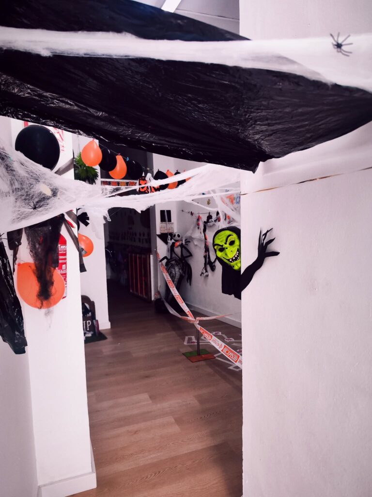 ¡Un terrorífico día de Halloween en el Colegio Salgui!   ¡Gracias a tod@s por vu...